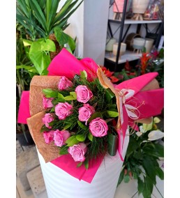 İTHAL PEMBE MOR GÜL BUKETİ